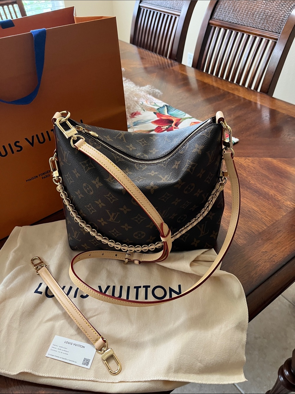 Louis Vuitton Monogram Canvas Multipass with Gold & leather Chain Detail - Picture 10 of 16